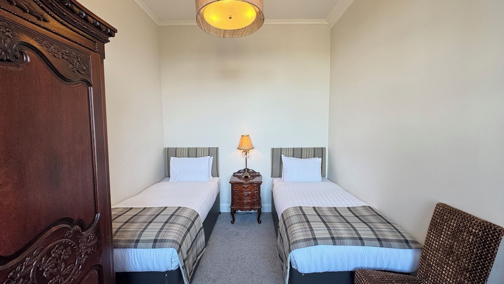 Twin Room, Connecting Rooms, Sea View (Fort George) photo 1