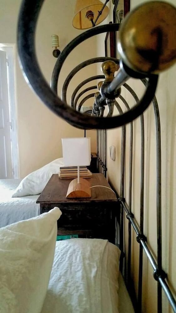 Economy Double Room photo 2