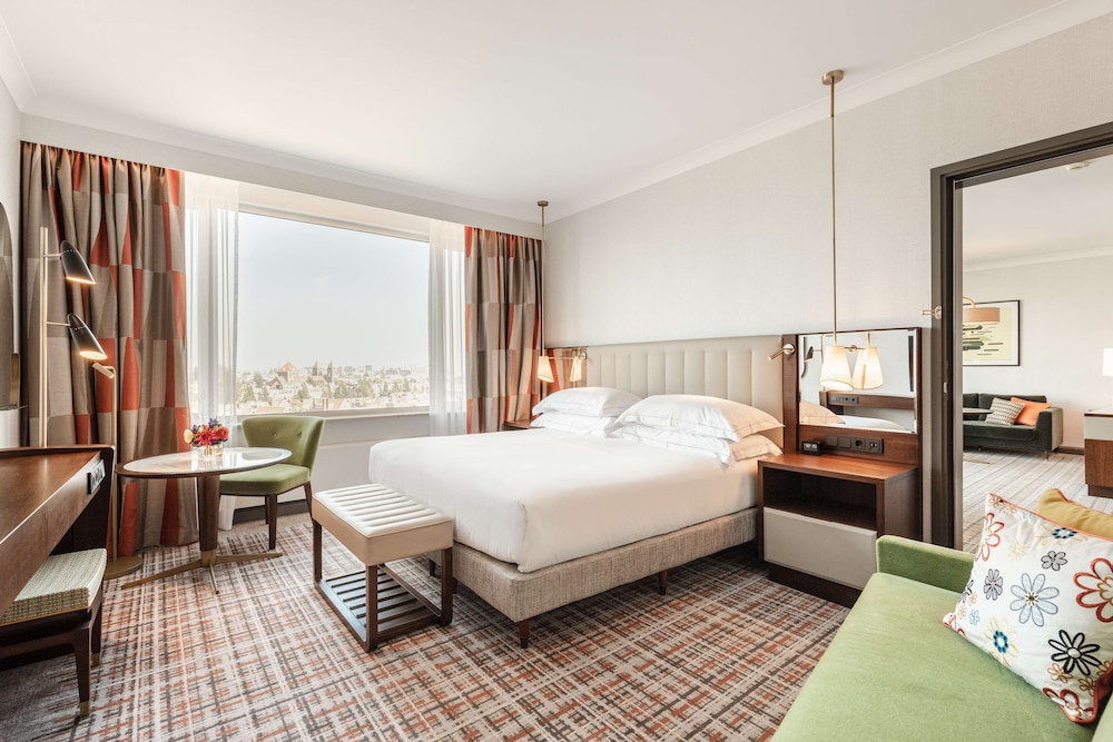 Family Suite, 2 Bedrooms (King)