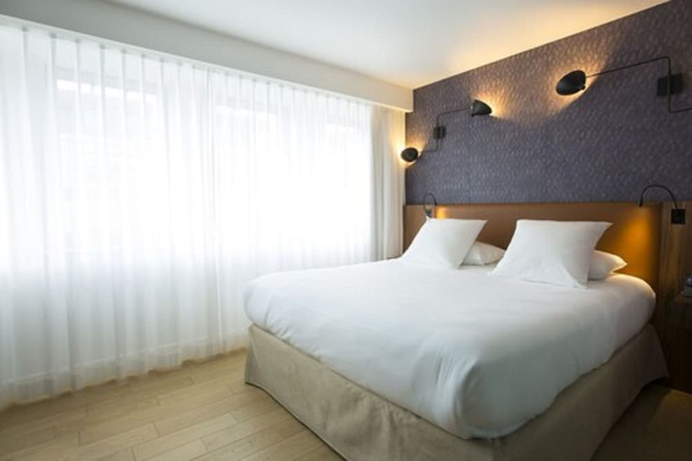 Executive Room, 1 King Bed, Non Smoking (Larger Room) photo 2