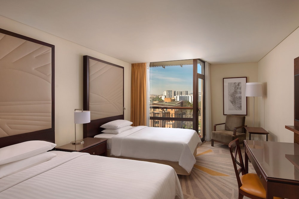 Comfort Room, 2 Twin Beds (Pool View) - Photo 1