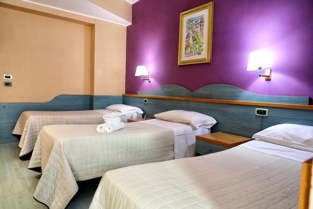 Triple Room photo 2