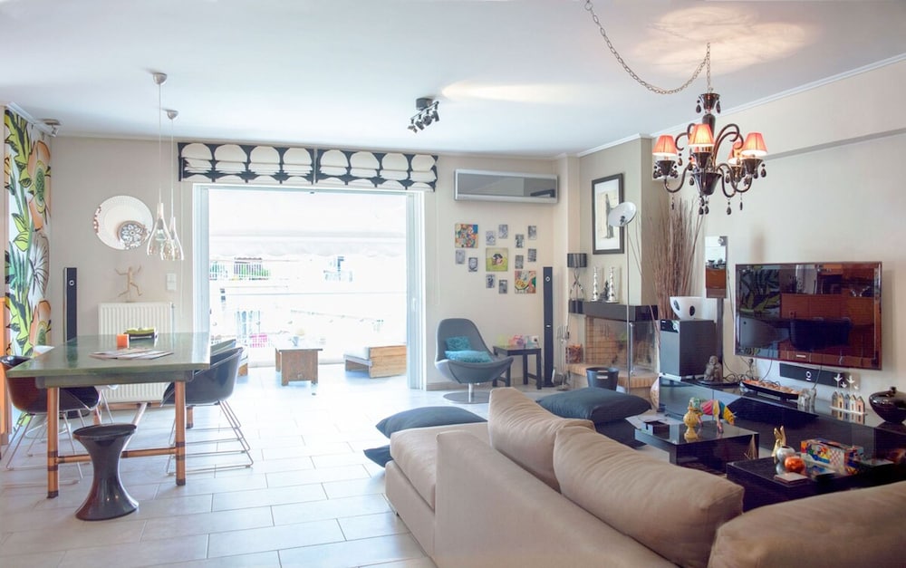 Designer s Apartment in Galatsi Area, Billede 22