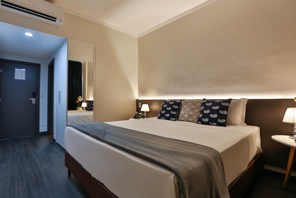 Standard Double Room, 1 King Bed - Photo 2
