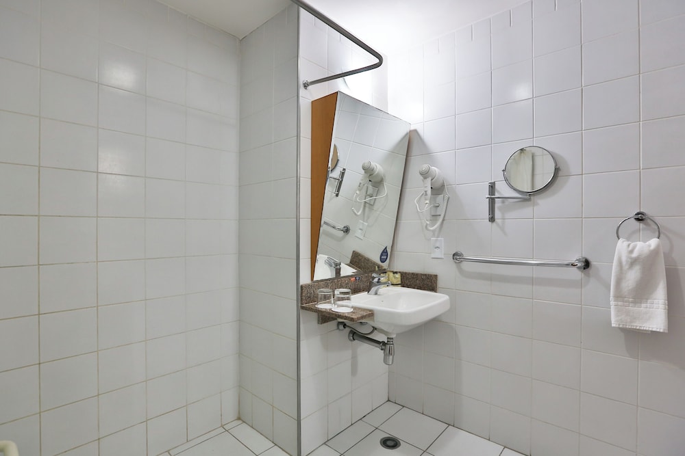 Superior Double Room, Mobility Accessible - Photo 6