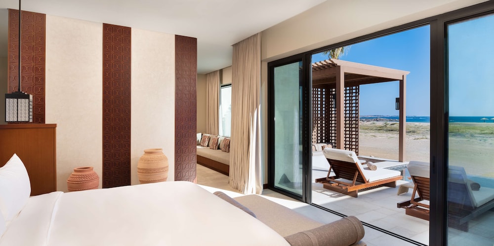 Room, 2 Twin Beds, Terrace, Sea View - Photo 3