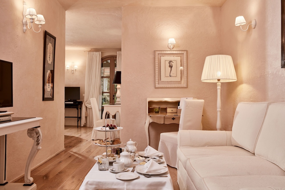 Junior Suite, Garden Area photo 3