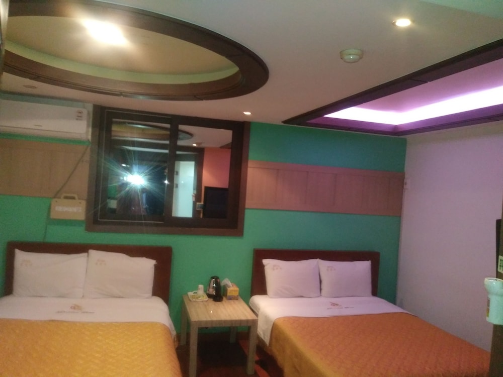 Premier Twin Room photo 1