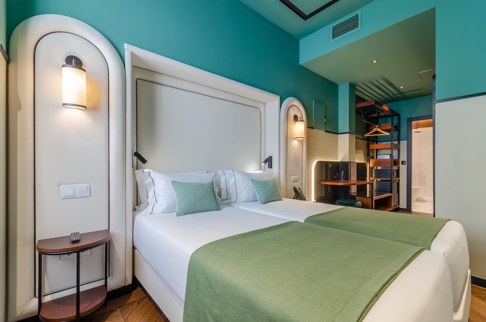 Superior Room - Photo 6