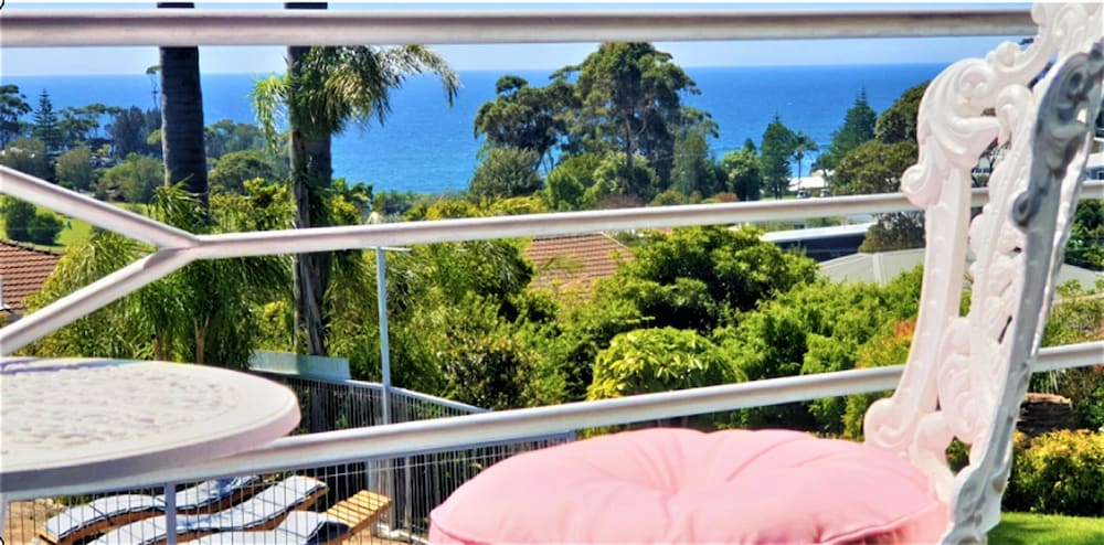 Ocean View - Queen Bed - No Stairs photo 2