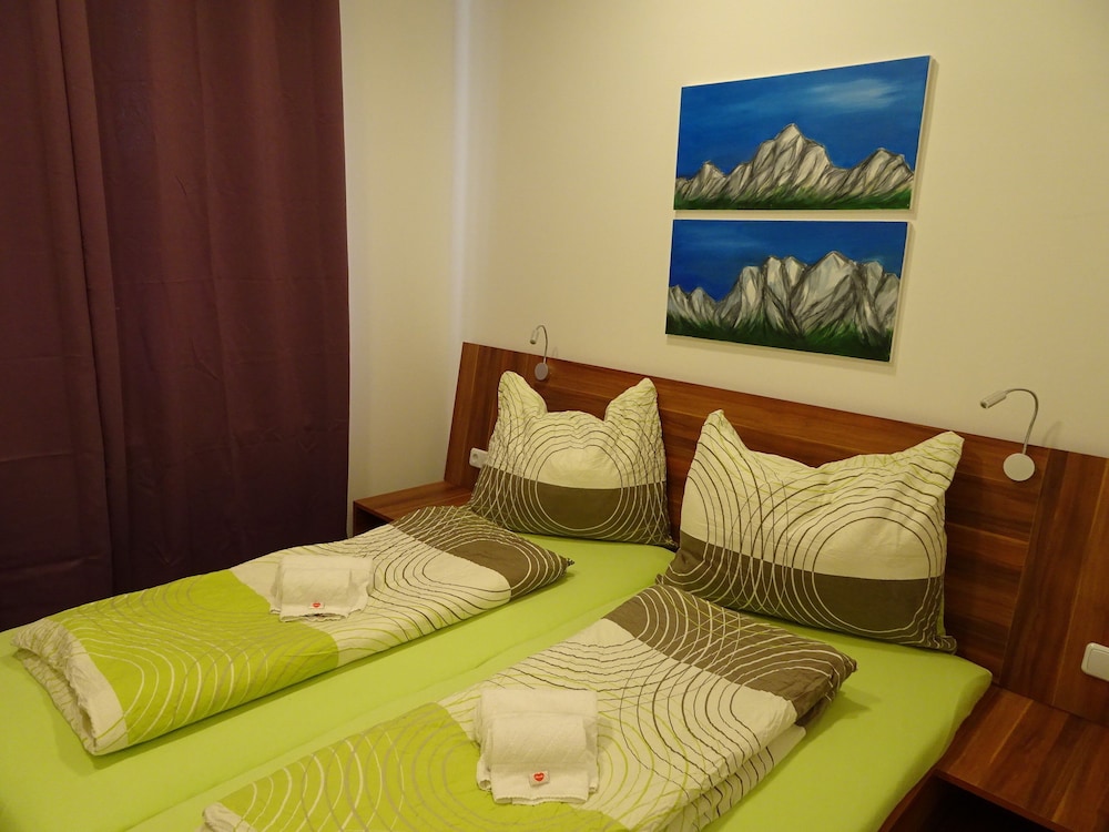 Elite Apartment, 1 Bedroom, Kitchen, Garden View