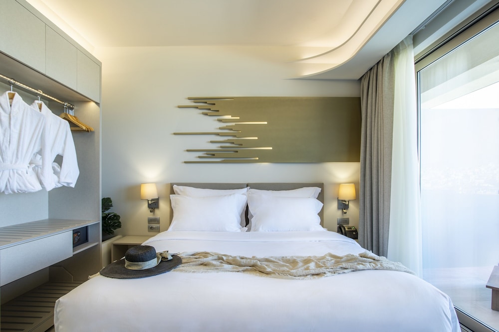 Signature Suite (Athens View)