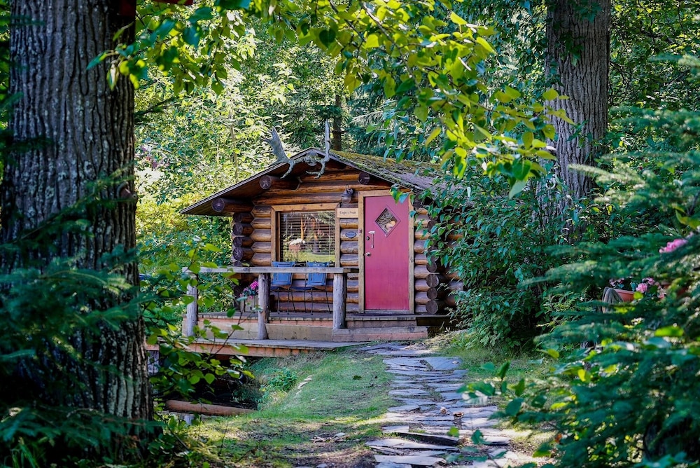 Eagle's Peak Cabin photo 1