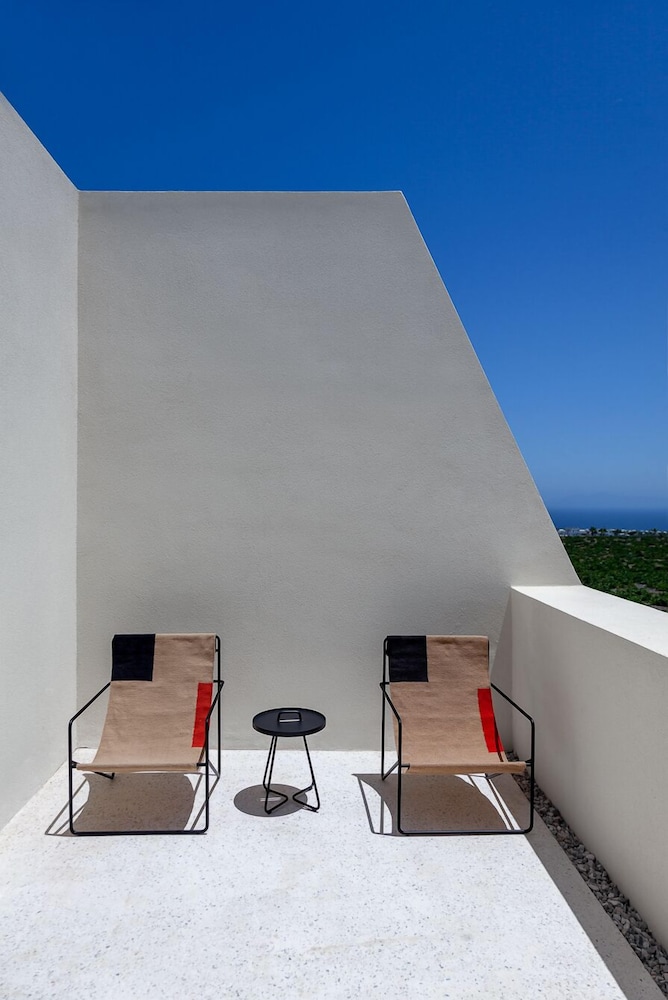 Harmonia Junior Balcony Suite - Photo 10