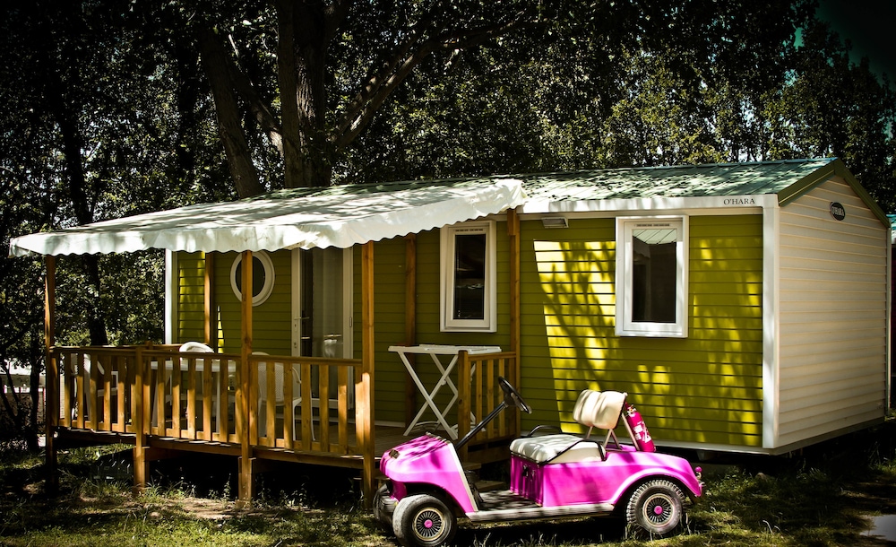 Mobile Home, Multiple Beds, Non Smoking photo 2