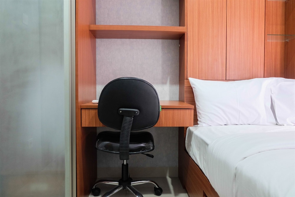 Room - Photo 24