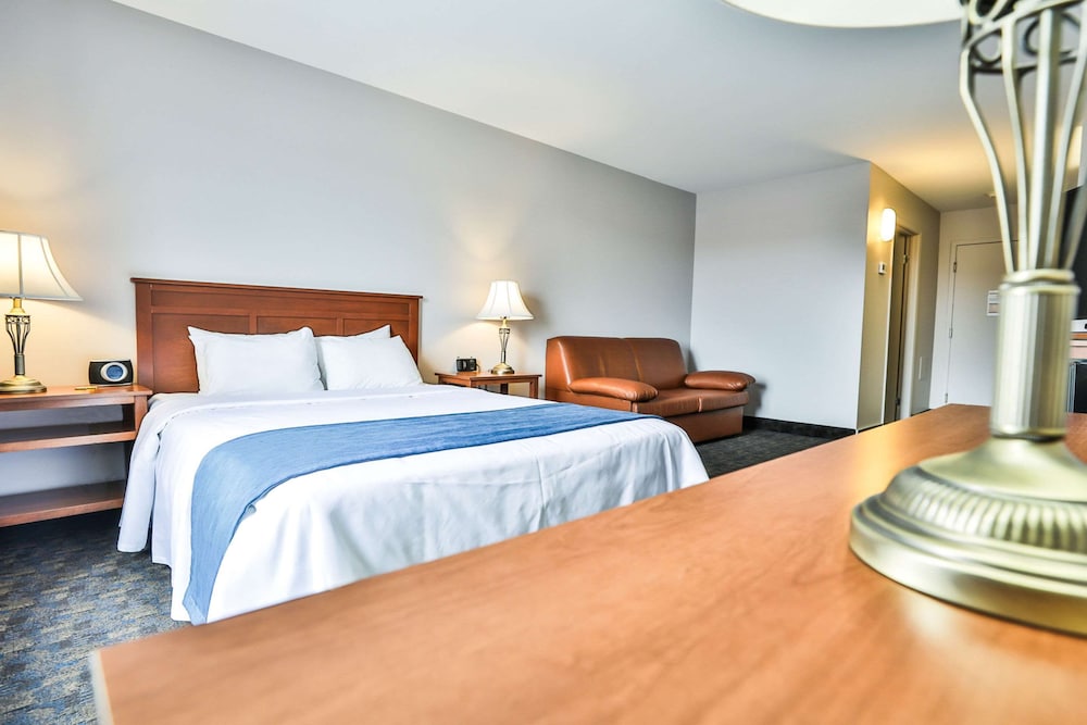 Room, 1 Queen Bed, Non Smoking - Photo 2