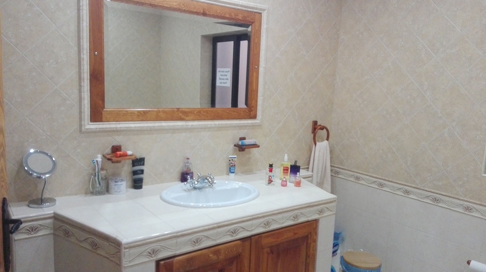 Deluxe Double Room, Shared Bathroom photo 3