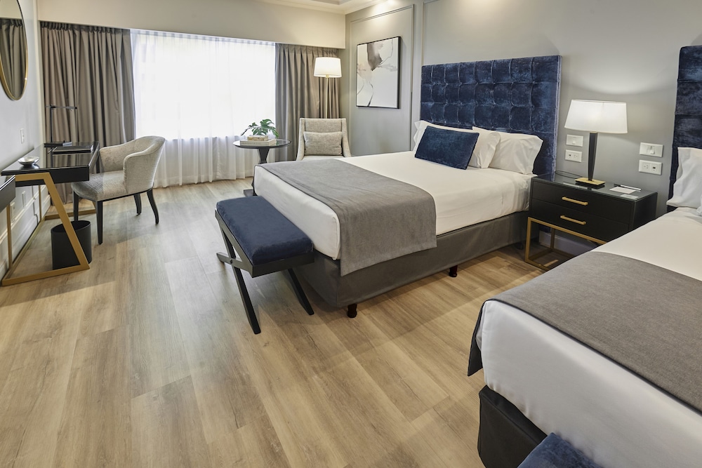 Deluxe Room, 2 Double Beds, City View