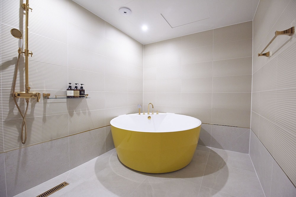 Premium Double Room - Photo 4