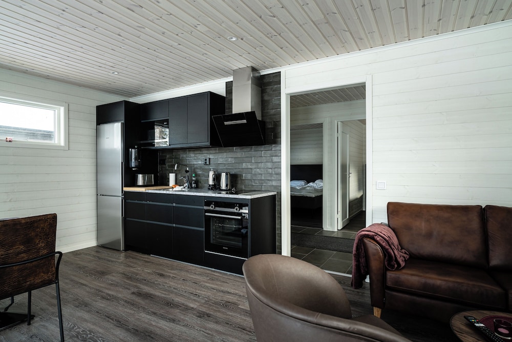 Comfort Cabin, 2 Bedrooms, River View photo 2