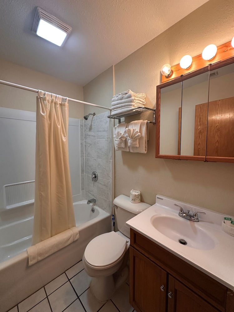 Standard Apartment - Photo 2