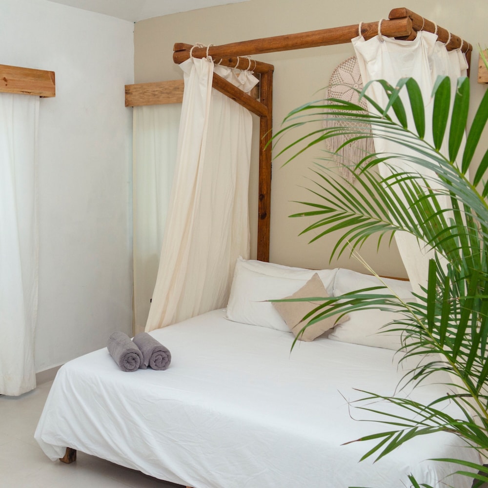 Chambre Double Deluxe, 1 très grand lit, en bord de piscine