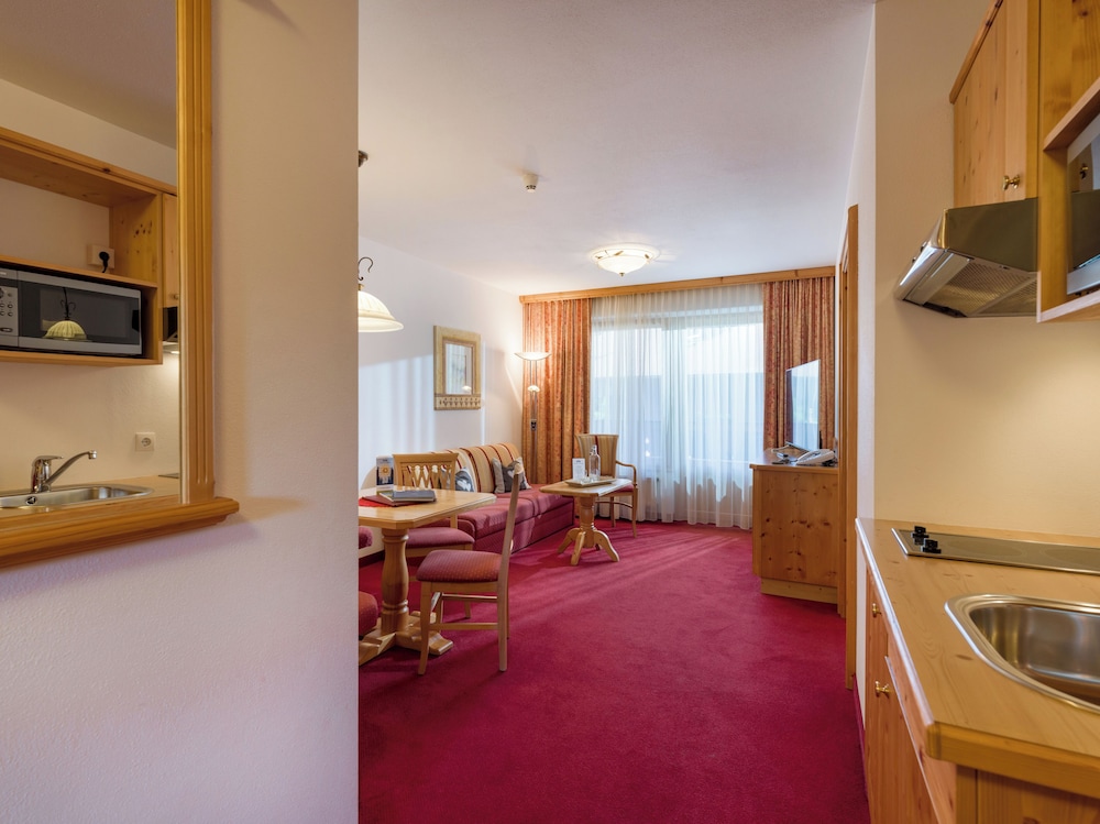 Comfort Suite, Balcony photo 3