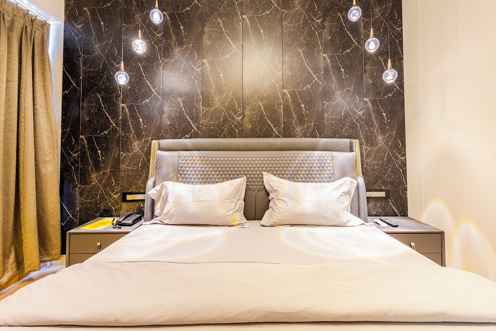 Suite photo 1
