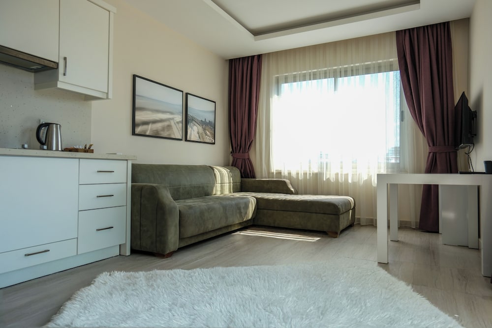 Apartment photo 2