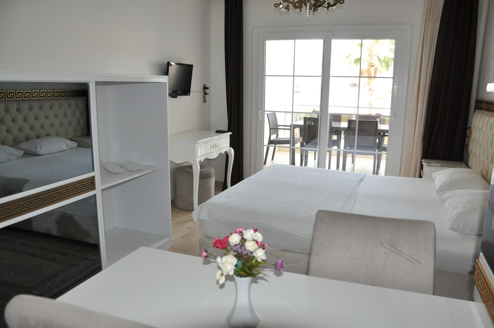 Deluxe Studio, 1 Double Bed photo 2