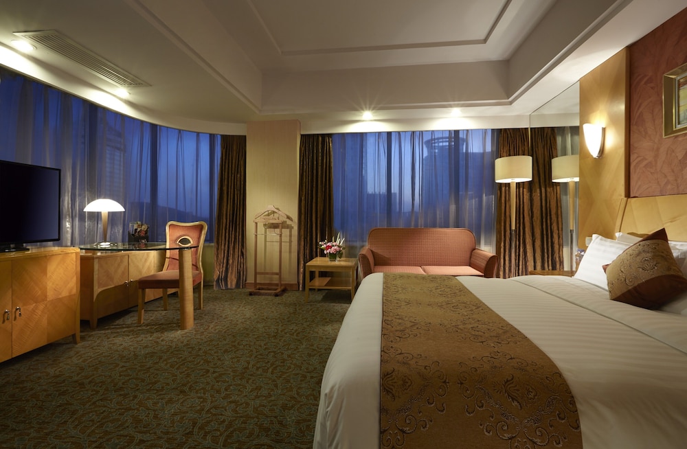 Deluxe Grand View Room