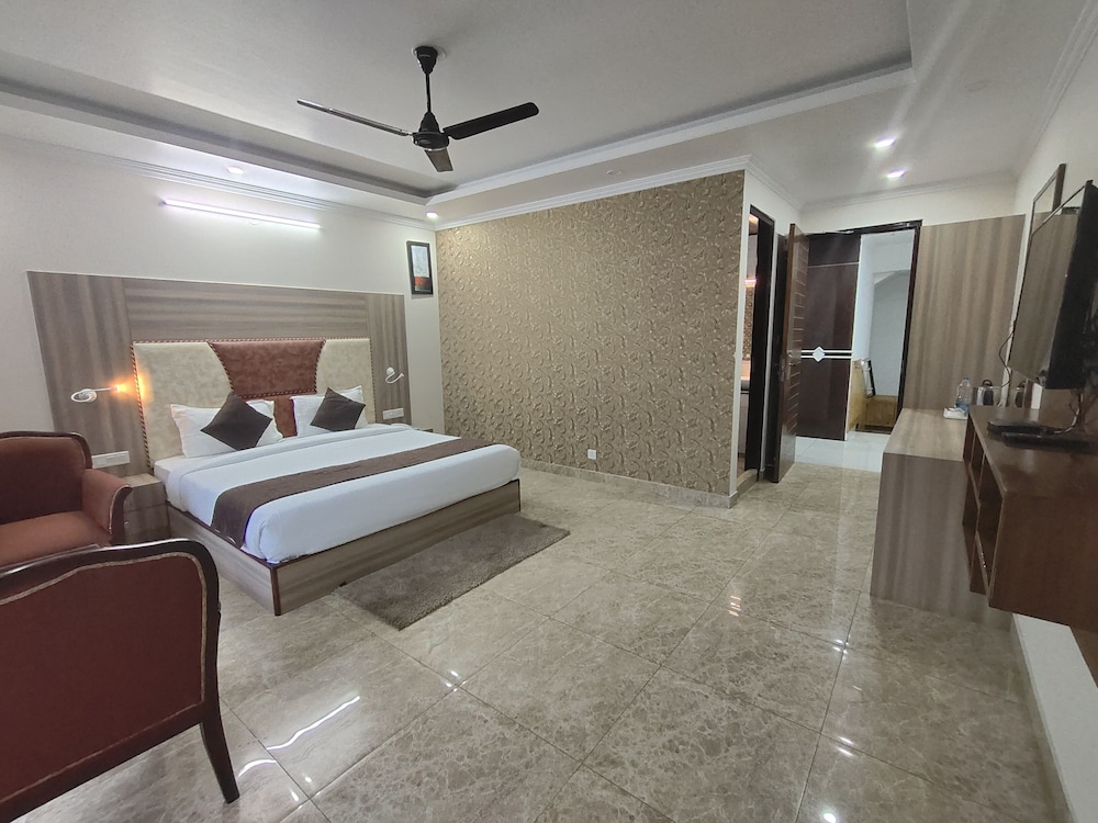 Superior Room - Photo 2