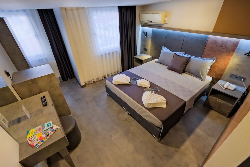 Standard Single Room, 1 Queen Bed photo 1
