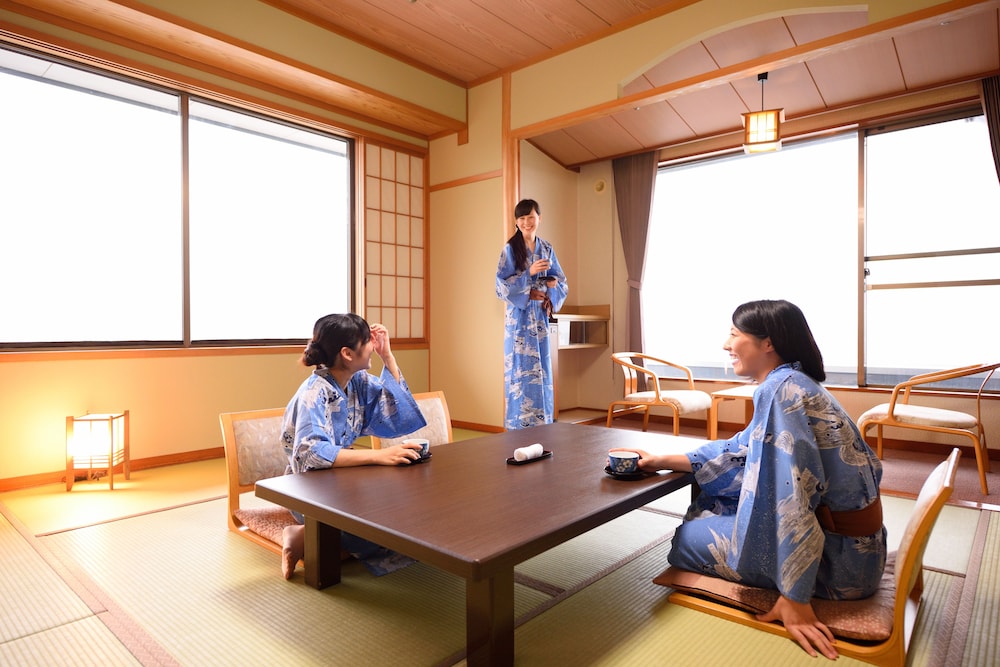 Japanese Western Style Room with Half Board with Ocean View photo 3