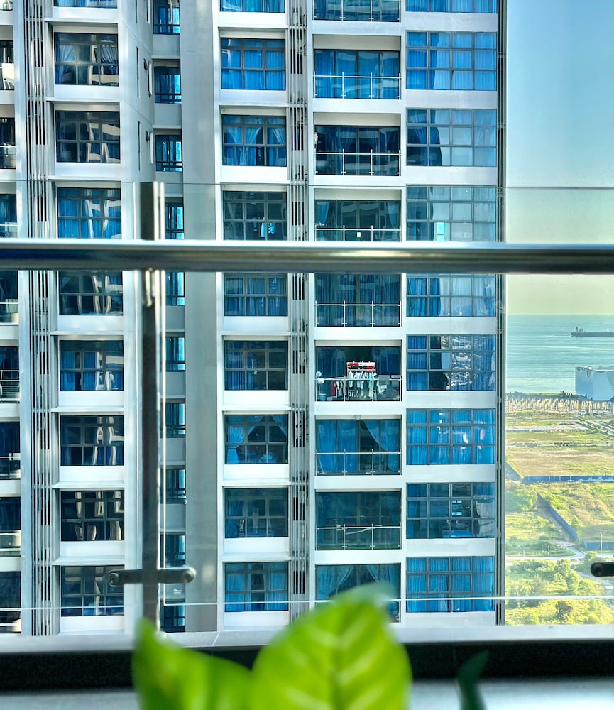 Standard Apartment, 2 Bedrooms, Balcony, Pool View photo 3