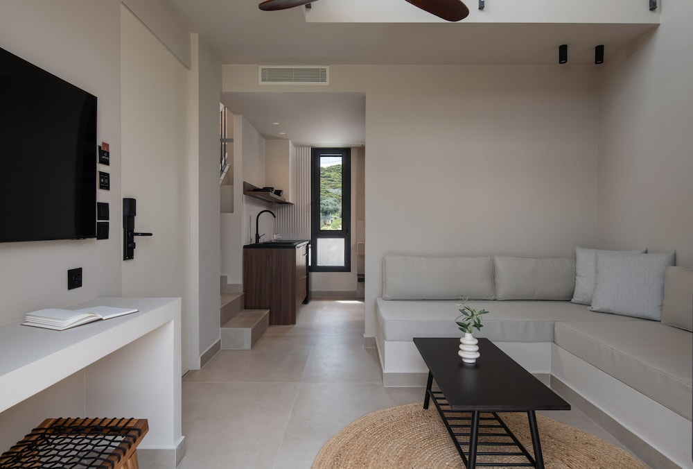 Duplex, Private Pool photo 2