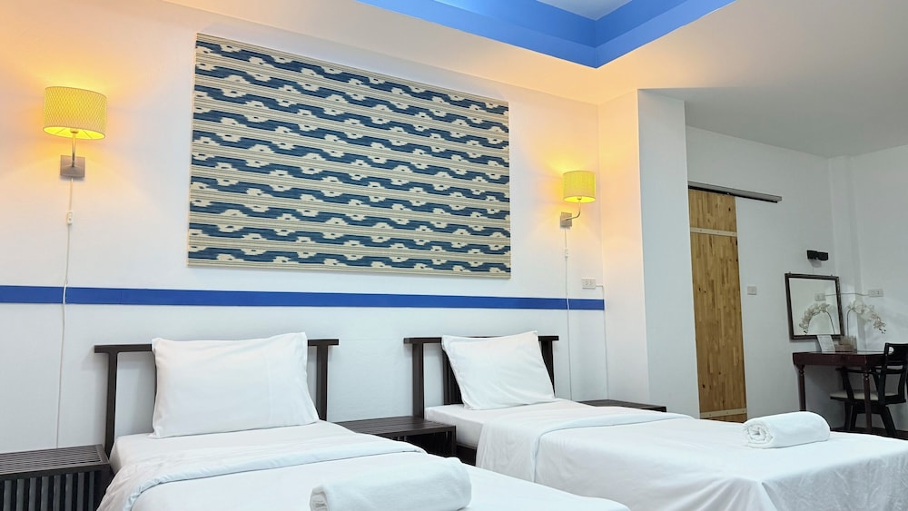 Deluxe Twin Room photo 2