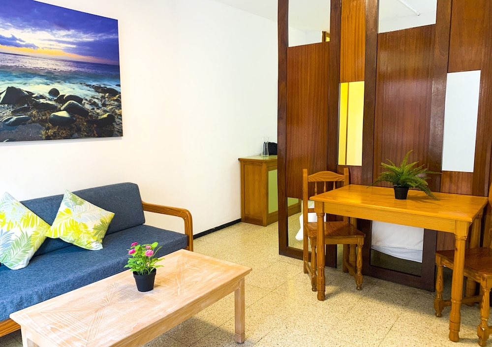 Traditional Studio, Balcony, Garden View - Photo 11