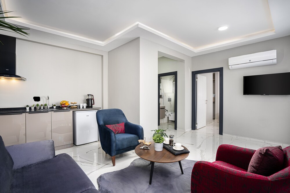 Suite Room with Garden photo 3