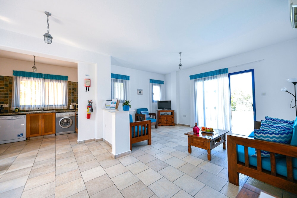 Villa 10 - Estia 3 Bedroom/Private Pool