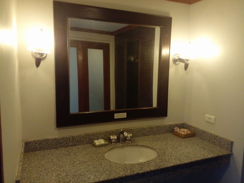 Deluxe Triple Room - Photo 2