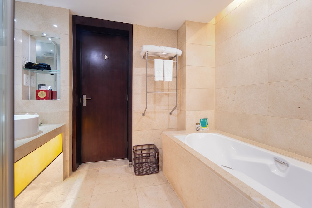 Executive Suite photo 2