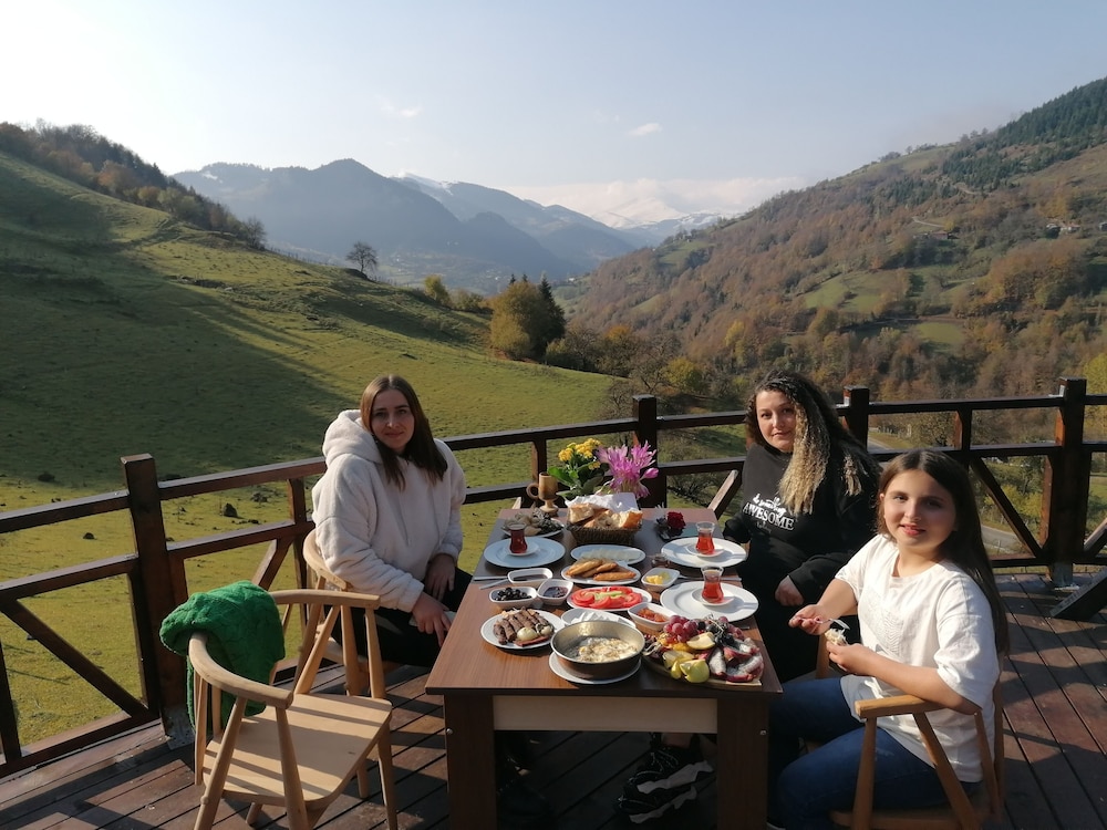 Deluxe Chalet photo 3