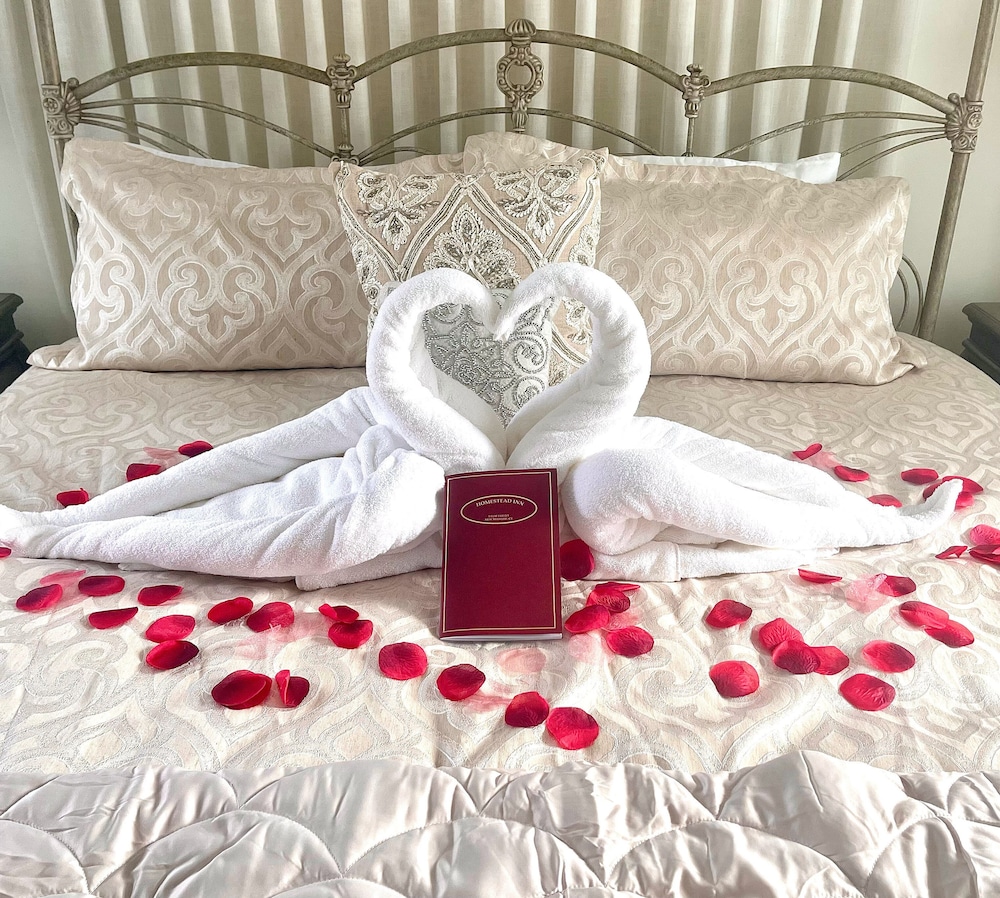 Monroe Room photo 1