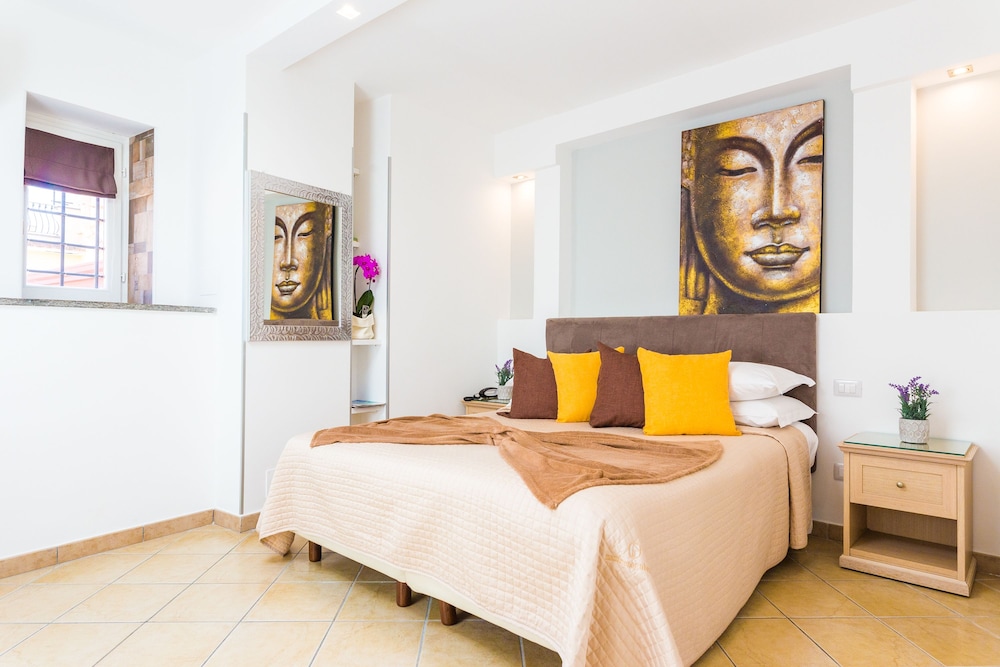 Economy Double or Twin Room, Non Smoking, City View photo 2