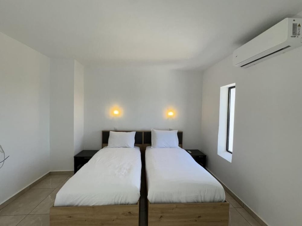Studio Apartment with Balcony