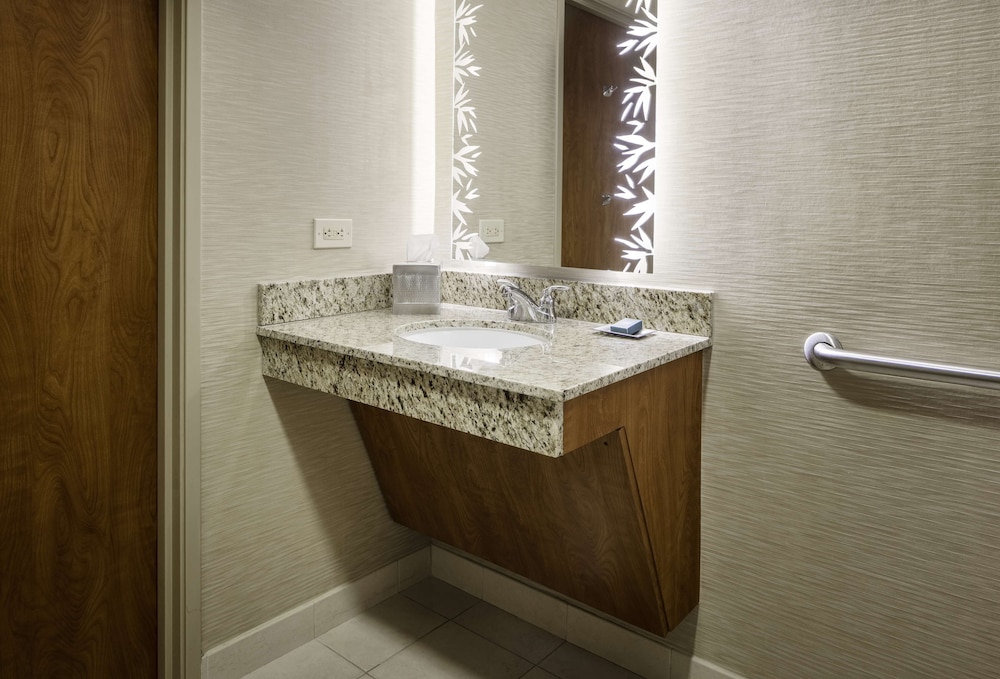 Room, Accessible - Photo 4