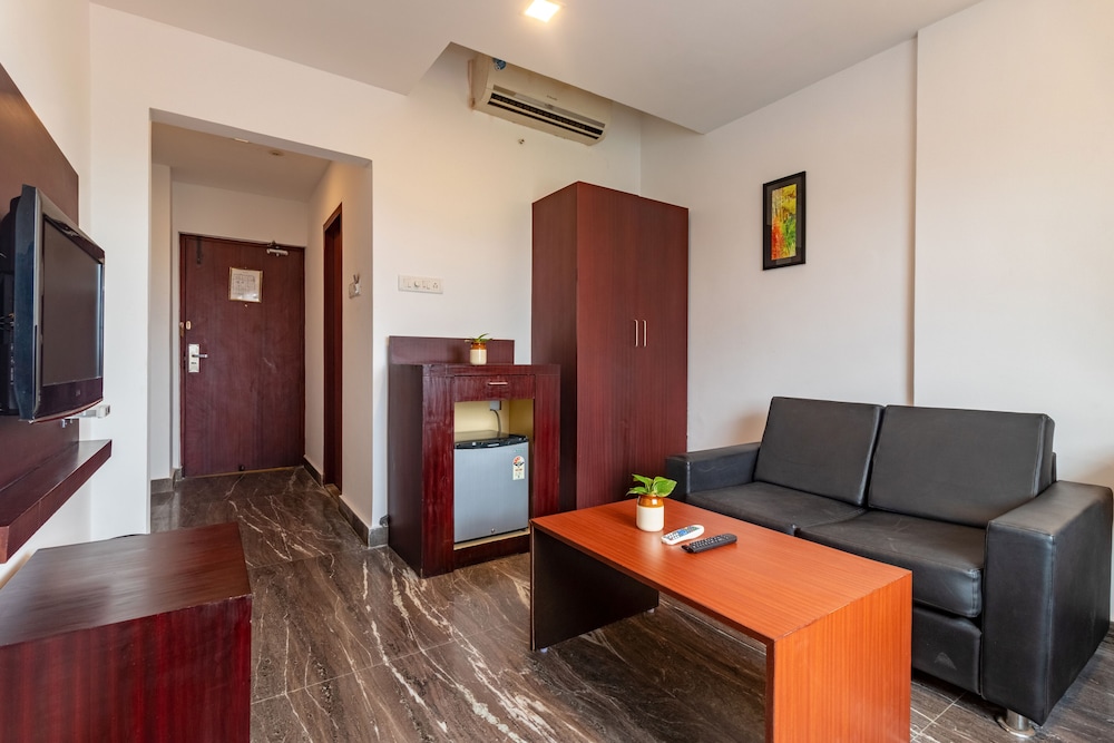 Suite - Photo 3