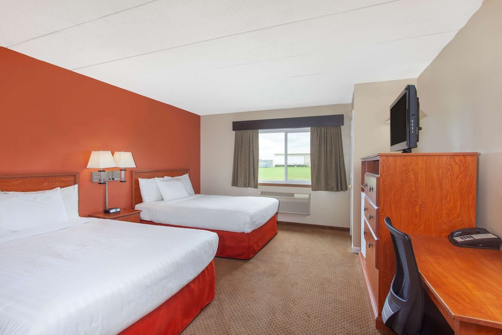 Room, 2 Queen Beds, Non Smoking photo 1